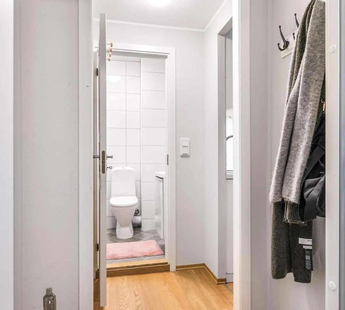 Bergens Nr1 Smau I Enkel Innsjekk I Sjoutsikt 0*, Bergen