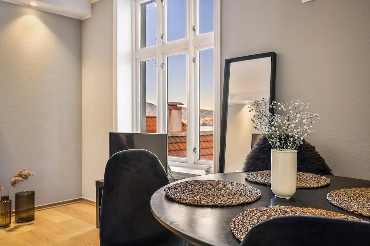 Bergens Nr1 Smau I Enkel Innsjekk I Sjoutsikt Apartment